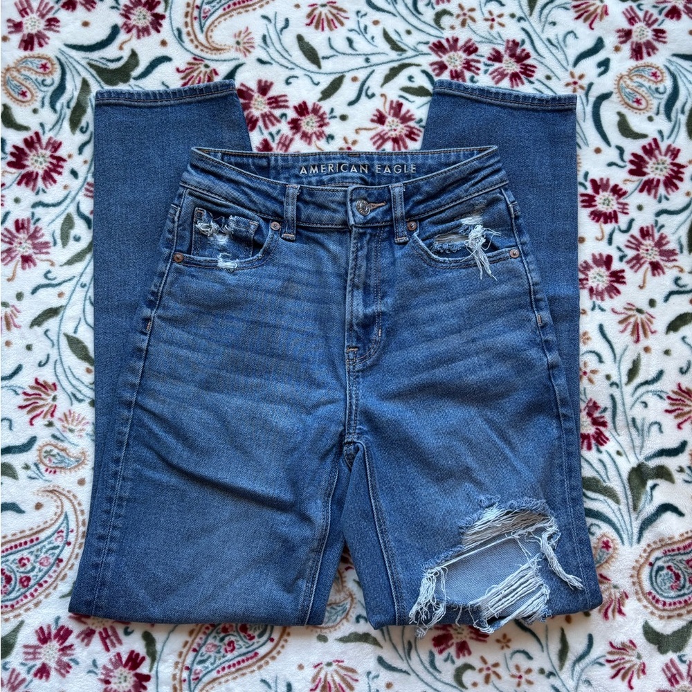 AE Mom Straight Jean